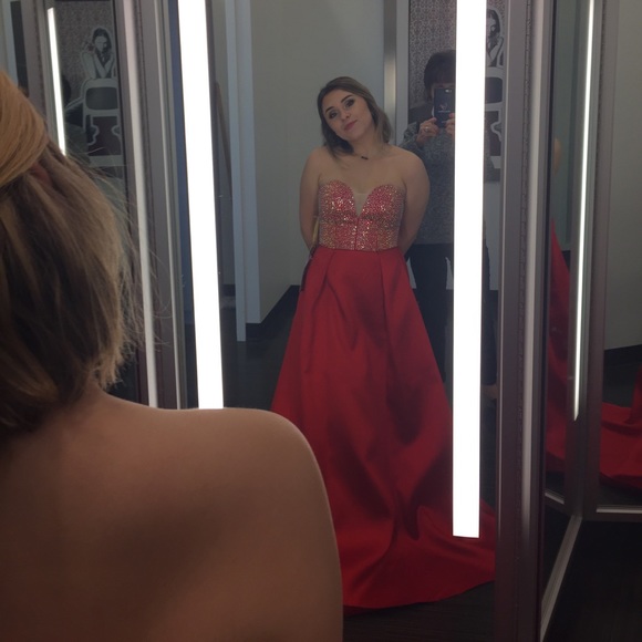 PROM DRESS FOR SALE!! - Picture 6 of 6